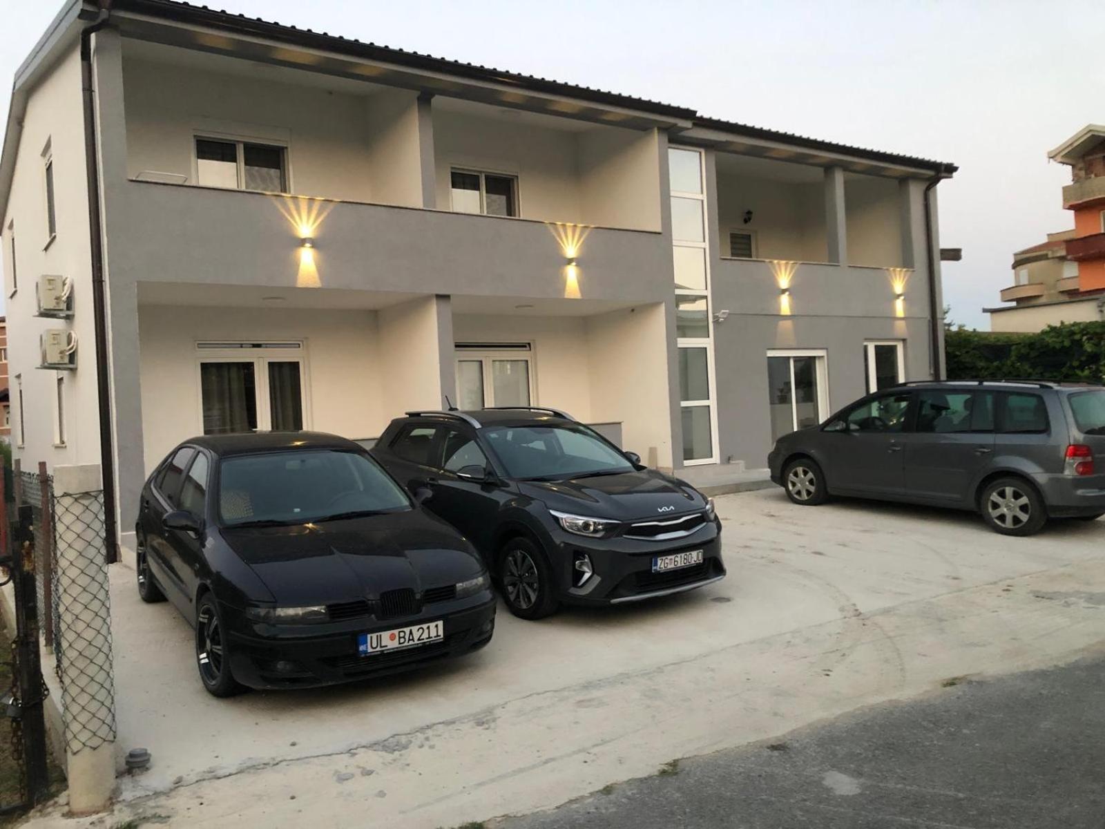 Adla Apartmani Ούλτσιν Εξωτερικό φωτογραφία